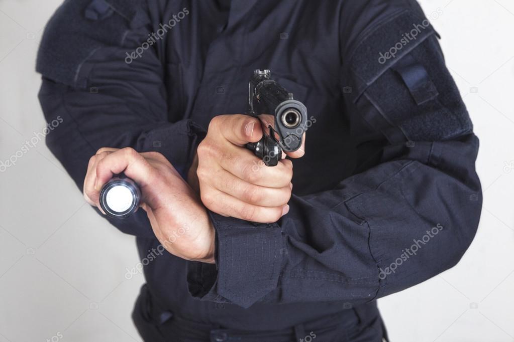 policeman gun
