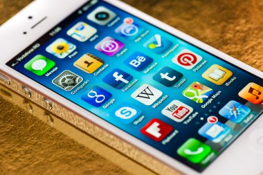 iPhone 5 apps ekran altın bir yüzeye