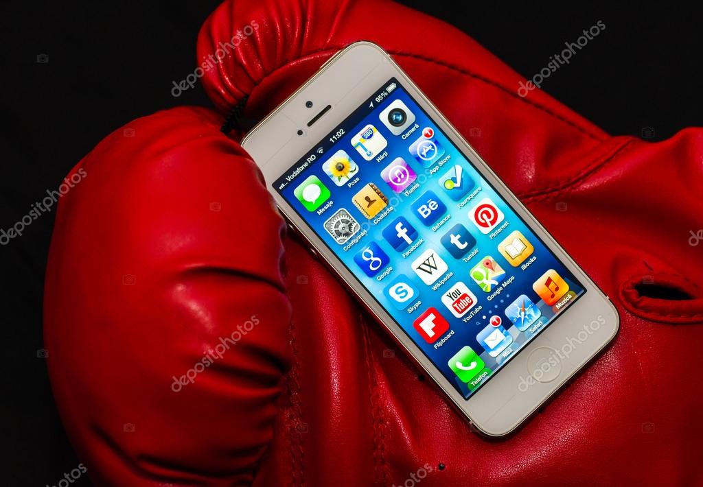 Iphone 5 Apps Illuminated Screen In A Red Box Glove Stock Editorial Photo C Paulion Iphone 5 Apps Illuminated Screen In A Red Box Glove Stock Editorial Photo C Paulion