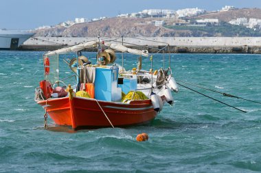 Mikonos liman tekne