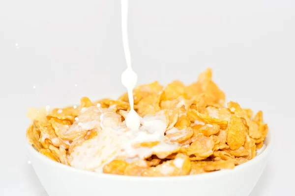 Latte und Cornflakes — Stockfoto
