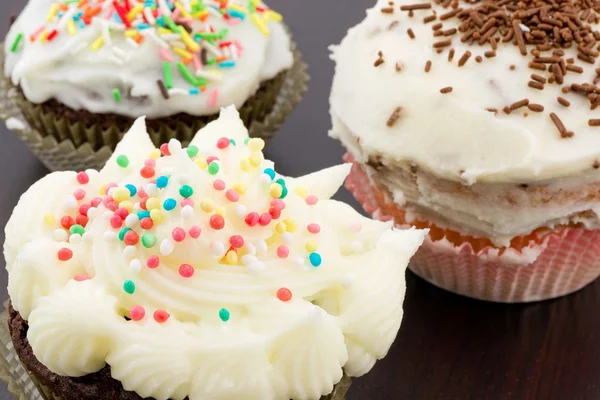 Cupcakes with buttercream — Stock Photo, Image