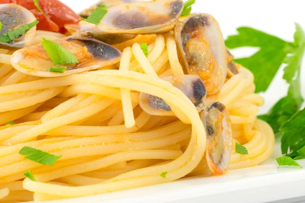 Spaghetti z małżami — Zdjęcie stockowe