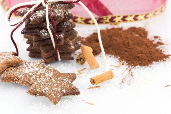 Kaneel cookies met cacao- en oranje zest — Stockfoto