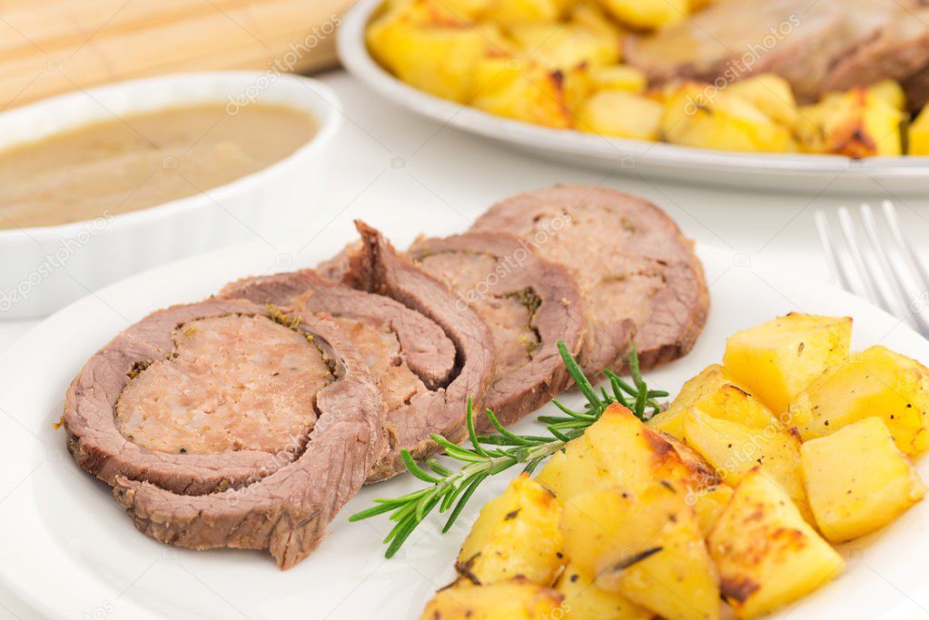 Roast-beff with potatoes