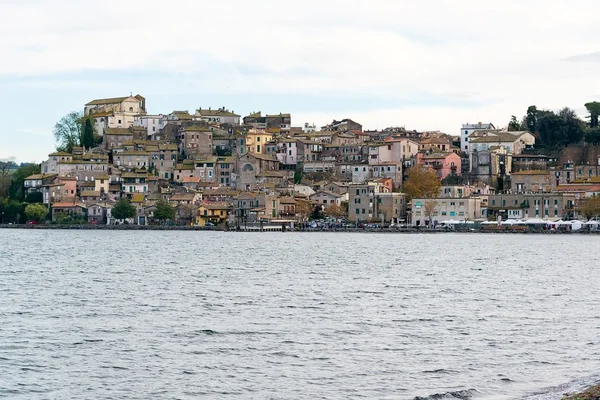 Anguillara Sabazia- Lake Bracciano — Stock Photo, Image