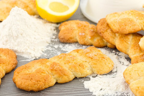 Cookies with ricotta