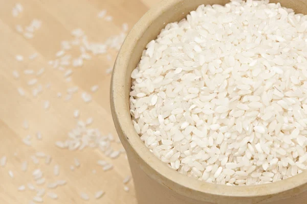 Здоровый сухой коричневый рис — стоковое фото