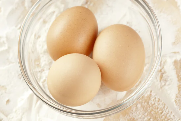 Organic Brown Chicken Egg — Stock Photo, Image