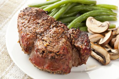 Sulu organik ızgara biftek