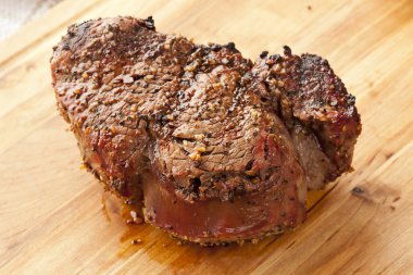 Sulu organik ızgara biftek