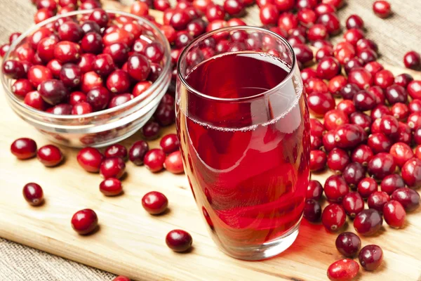 Suco de cranberry orgânico fresco — Fotografia de Stock