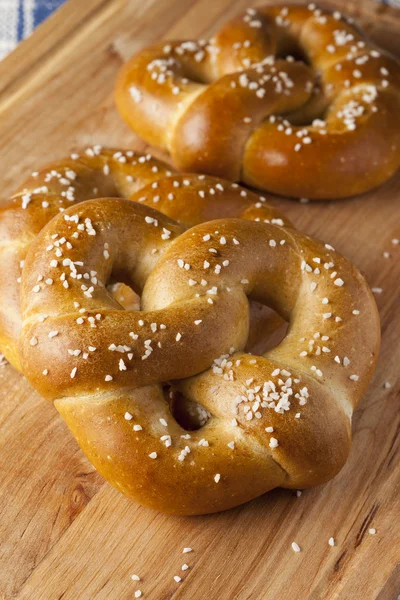 Fatto in casa caldo morbido pretzel — Foto Stock
