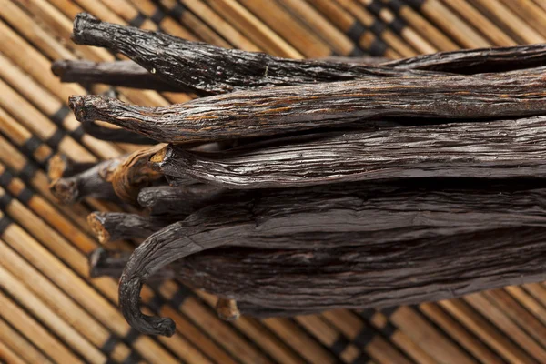 taze kahverengi organik vanilya çekirdeği