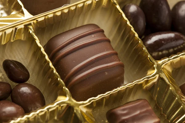 Коробка шоколадних цукерок — стокове фото