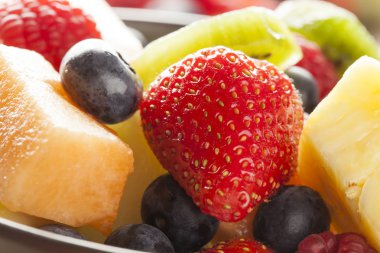 taze organik meyve salatası