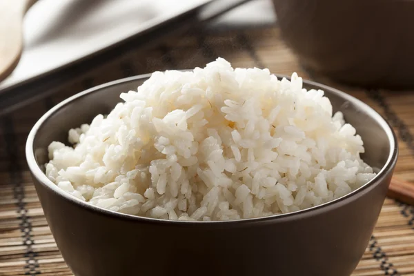 Tigela de arroz branco orgânico — Fotografia de Stock