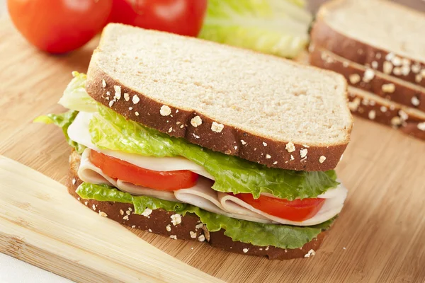Čerstvé domácí krůtí sendvič — Stock fotografie