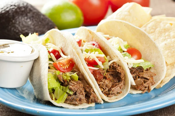 taze ev yapımı parçalanmış sığır tacos