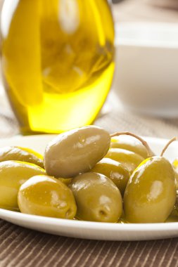 taze organik yeşil zeytin