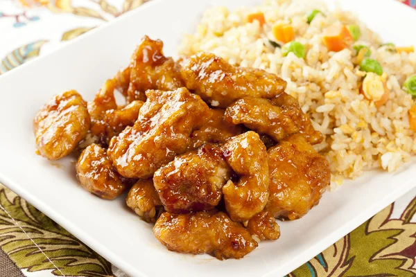 Frango de laranja caseiro com arroz — Fotografia de Stock