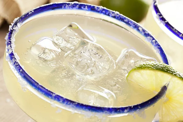 Fresh Homemade Margarita with Lime — Stock Photo, Image