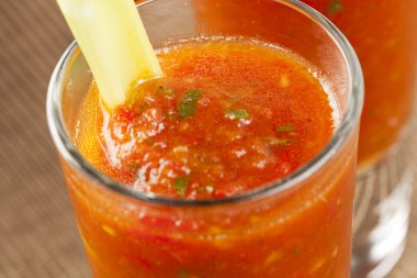 taze ev yapımı soğuk gazpacho çorbası