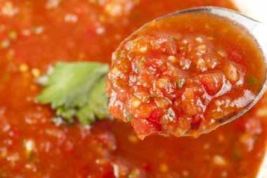 taze ev yapımı soğuk gazpacho çorbası