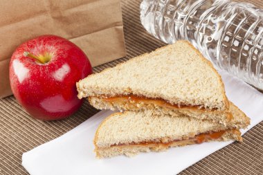 Fıstık ezmesi ve jöle çuval öğle