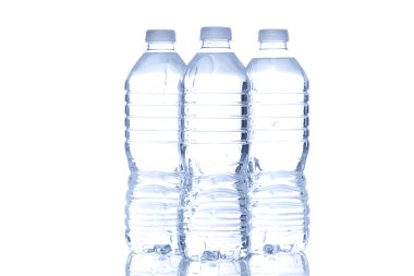 serinletici su bir şişe