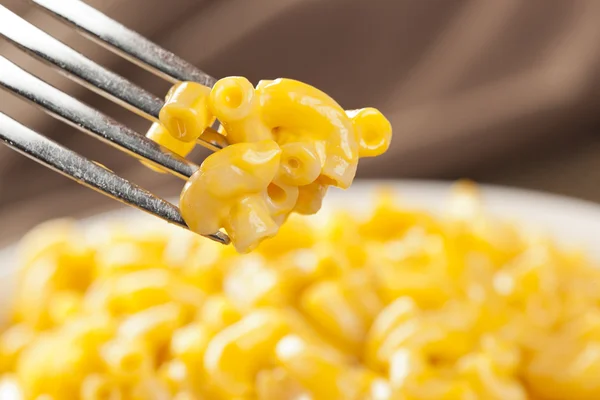 Macarrones con queso en un tazón — Foto de Stock