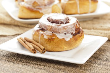 taze ev yapımı rulo tarçın