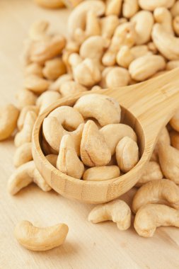 Hayır kabuk ile organik kaşu