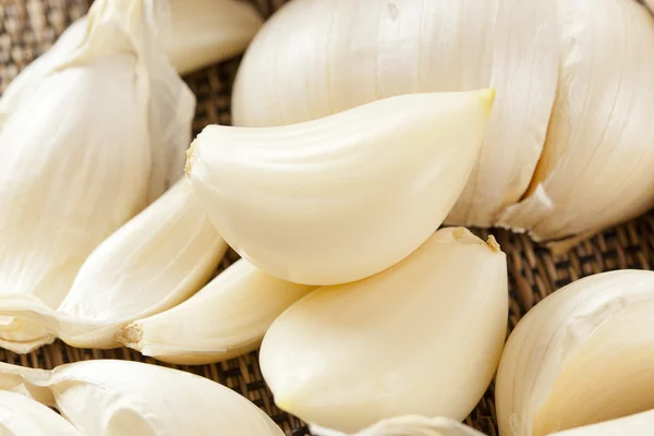 Fresh Organic Garlic Cloves — Stock Photo, Image