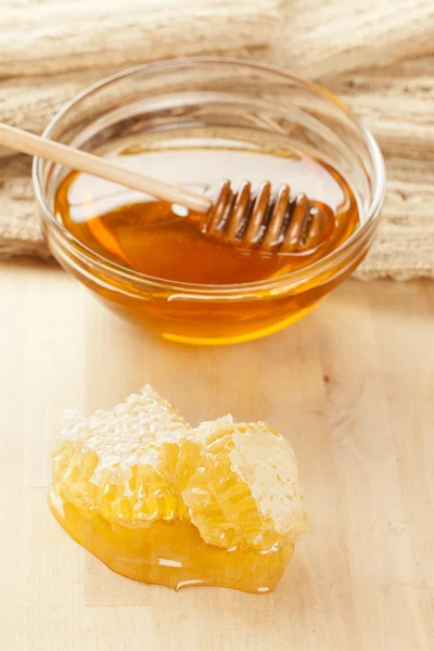 Miel orgánica dorada — Foto de Stock