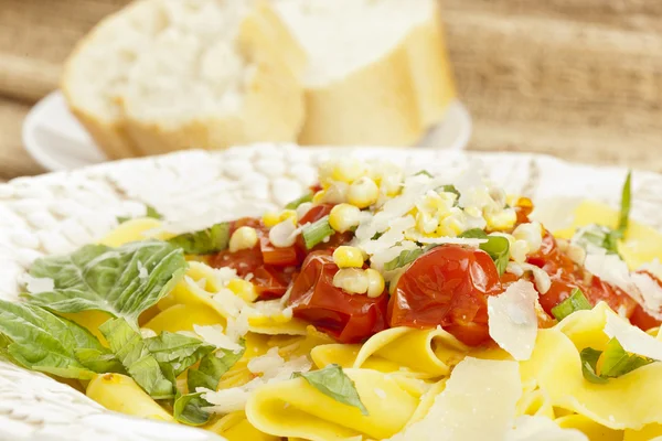 Pappardelle Pasta with corn and tomatoes — Stock Photo, Image