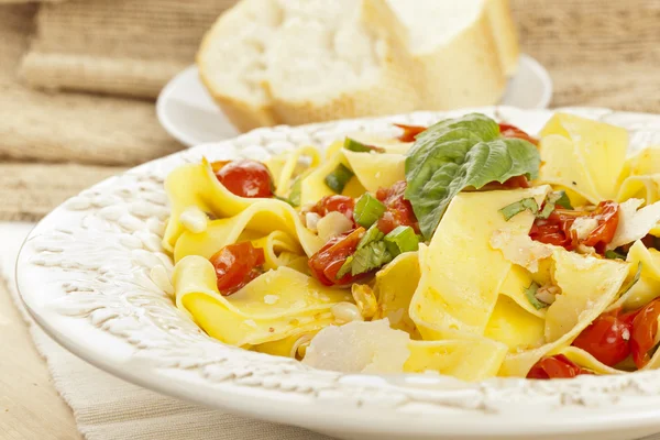 Pappardelle Pasta with corn and tomatoes — Stock Photo, Image