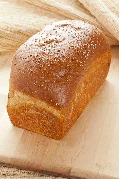 Свіжий органічний пшеничний хліб — стокове фото