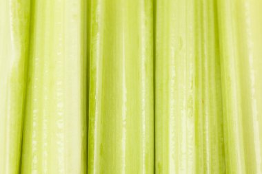 Organik gevrek kereviz