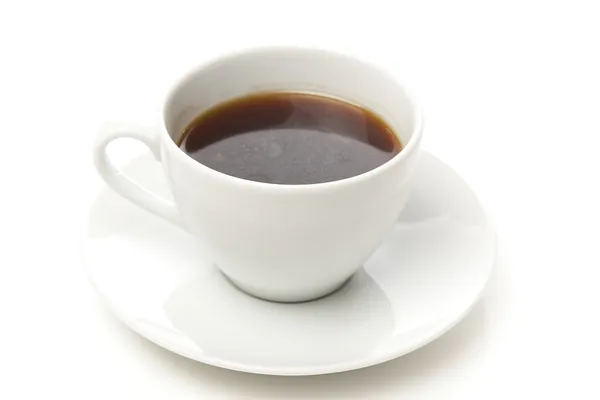 Schwarzer Kaffee mit Kaffeebohnen — Stockfoto