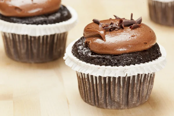 Chocolade berijpte cupcake — Stockfoto