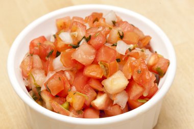 taze kırmızı salsa