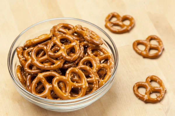 Trigo inteiro fresco Pretzels — Fotografia de Stock