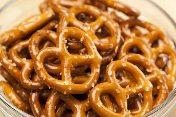 Trigo inteiro fresco Pretzels — Fotografia de Stock