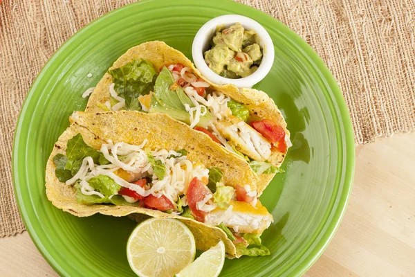 Hausgemachte frische Fisch-Tacos — Stockfoto