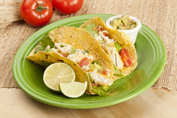 Hausgemachte frische Fisch-Tacos — Stockfoto