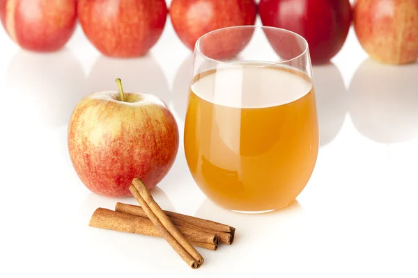 Cidre de pomme biologique frais — Photo