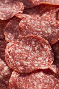 taze organik salam kesme