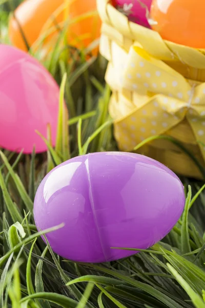 Plástico colorido Easter Eggs — Fotografia de Stock