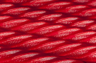 parlak kırmızı meyan şeker